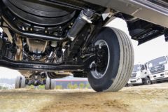 东风商用车 天锦KR 星耀版 260马力 4X2 9.8米厢式载货车(国六)