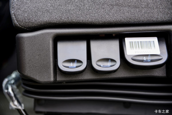 许昌风神优惠季 天锦KR 星耀版 260马力 4X2 9.8米厢