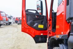 东风商用车 天锦KR 星耀版 260马力 4X2 9.8米厢式载货车(国六)