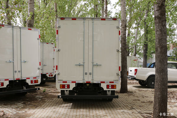 �������ж��������п���+�ػ������۴���ͣ�����0.3��