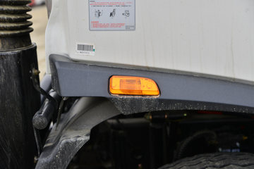 �������ó� ���KR 190���� 4X2 �����жʽ������(������)(ZQZ5121ZXXD6)ͼƬ