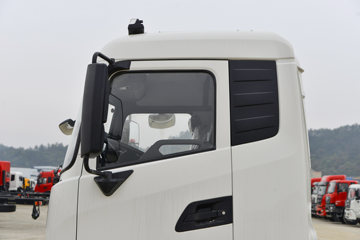 �������ó� ���KR 190���� 4X2 �����жʽ������(������)(ZQZ5121ZXXD6)ͼƬ