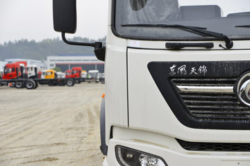 �������ó� ���KR 190���� 4X2 �����жʽ������(������)(ZQZ5121ZXXD6)ͼƬ