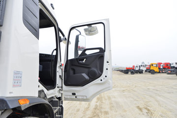 �������ó� ���KR 190���� 4X2 �����жʽ������(������)(ZQZ5121ZXXD6)ͼƬ