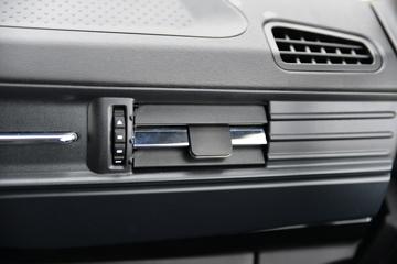 �������ó� ���KR 190���� 4X2 �����жʽ������(������)(ZQZ5121ZXXD6)ͼƬ