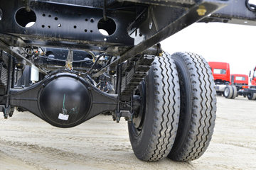 �������ó� ���KR 190���� 4X2 �����жʽ������(������)(ZQZ5121ZXXD6)ͼƬ