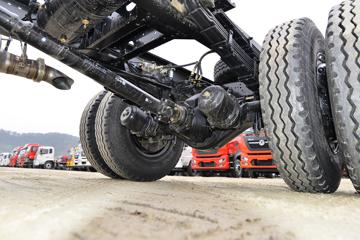 �������ó� ���KR 190���� 4X2 �����жʽ������(������)(ZQZ5121ZXXD6)ͼƬ