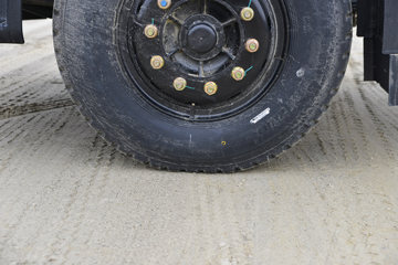 �������ó� ���KR 190���� 4X2 �����жʽ������(������)(ZQZ5121ZXXD6)ͼƬ