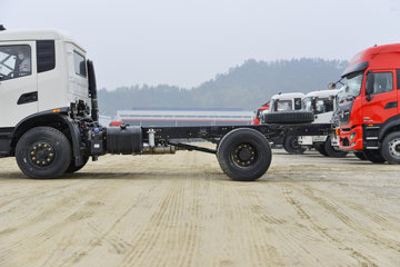 �������ó� ���KR 190���� 4X2 �����жʽ������(������)(ZQZ5121ZXXD6)ͼƬ