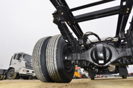 东风商用车底盘&nbsp;泵车底盘                                                图片