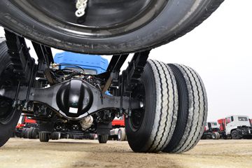 �������ó� ���KR ��ҫ�� 245���� 4X2 6.2�������ػ���(����)ͼƬ