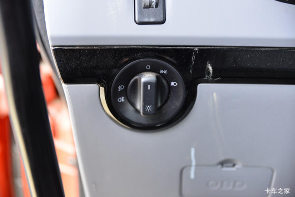 许昌风神优惠季天锦KR PLUS 舒适版 290马力 4X2 6