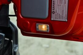 东风天龙KC&nbsp;随车吊驾驶室图片