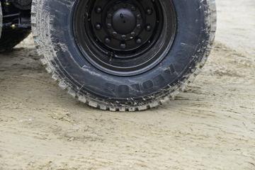 �������ó� ����KC 340���� 6X4 8.5���泵��(DFH5250JSQAX7A)ͼƬ