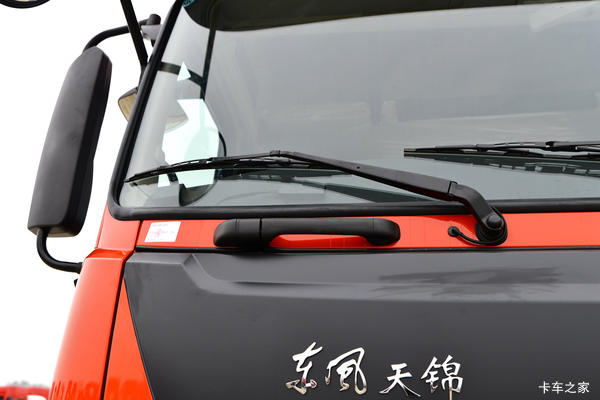 东风商用车周口开乐店天锦KRPLUS 300马力载货车来电享优惠