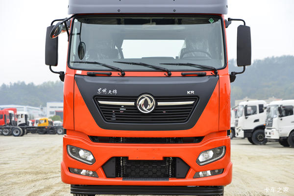 东风天锦PLUS290马力大单桥，多种车厢，多种金融方案，低息。