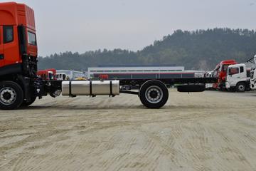 �������ó� ���KR PLUS 300���� 4X2 6.8�������ػ���(�߶�����)ͼƬ