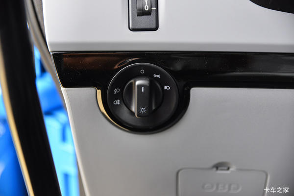 许昌风神优惠季天锦KR PLUS 290马力 4X2 车厢可卸式