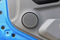 东风商用车 天锦KR PLUS 300马力 6X2 9.8米栏板载货车(国六)(高顶双卧)