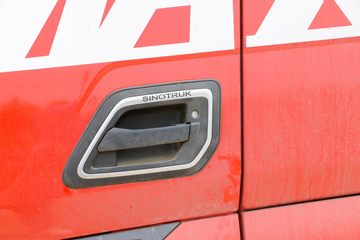 �й����� HOWO MAX 350���� 6X2 9.6��AMT�Զ��������ػ���(ZZ1257N54CKF1)ͼƬ