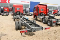 中国重汽 HOWO MAX 350马力 6X2 9.6米AMT自动档栏板载货车(ZZ1257N54CKF1)