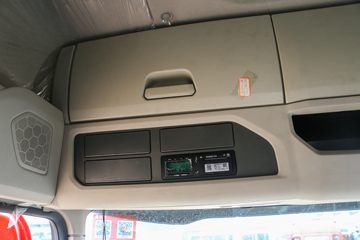 �й����� HOWO MAX 350���� 6X2 9.6��AMT�Զ��������ػ���(ZZ1257N54CKF1)ͼƬ