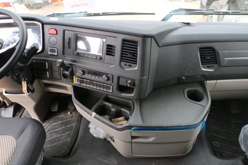 �й����� HOWO MAX 350���� 6X2 9.6��AMT�Զ��������ػ���(ZZ1257N54CKF1)ͼƬ