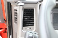 中国重汽 HOWO MAX 350马力 6X2 9.6米AMT自动档栏板载货车(ZZ1257N54CKF1)