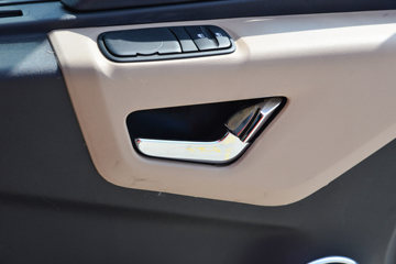 �������ó� ����KL�ؿ� ������ 465���� 6X4 ǣ����(����)(DFH4250D15)ͼƬ