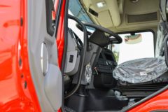 东风商用车 天龙KL重卡 500马力 6X4 LNG自动挡牵引车(国六)(液缓)(DFH4250D13)