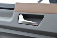 东风商用车 天龙旗舰KX 王者版 520马力 8X4 9.4米栏板载货车(国六)