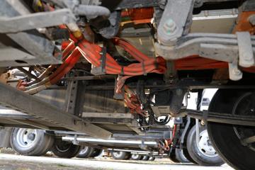 ������� ����EM 4.5T 3.17��˫�Ŵ��綯�����Ῠ100.27kWhͼƬ