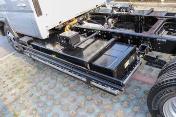 ������� ����EM 4.5T 3.17��˫�Ŵ��綯�����Ῠ100.27kWhͼƬ