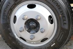 福田奥铃 智蓝EM 4.5T 3.17米双排纯电动栏板轻卡100.27kWh