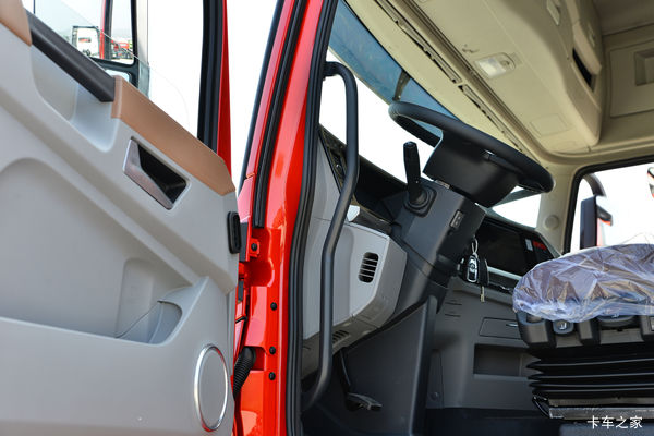 许昌风神优惠季天龙旗舰KX 王者版 530马力 6X4