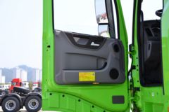 东风商用车 天龙旗舰KX 经典版 560马力 6X4 AMT自动档牵引车(浅绿)(带液缓)(伊顿12挡)(DFH4250CX7)