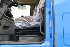 东风商用车 天龙旗舰KX 王者版 660马力 6X4 牵引车(纯蓝色)(国六)(DFH4250C7)