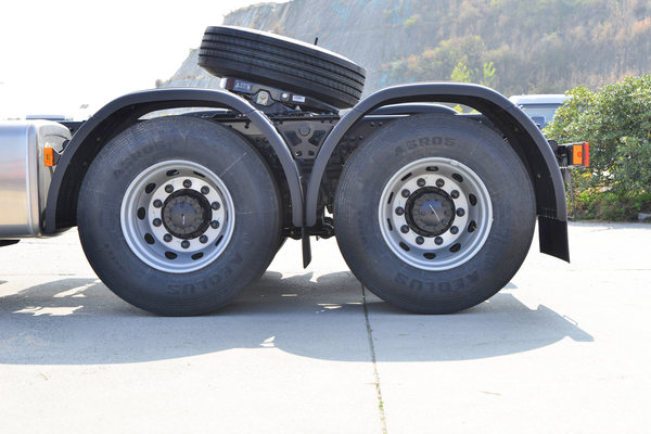 许昌风神优惠季天龙KL重卡 465马力 6X4牵引车(国六)(后