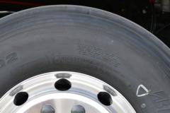 东风商用车 天龙旗舰KX 王者版 660马力 6X4 牵引车(荧光绿)(国六)