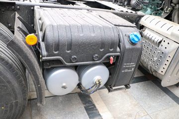 �ൺ��� JH5 500���� 6X4 ǣ����(CA4251P2K15T1E6A80)ͼƬ