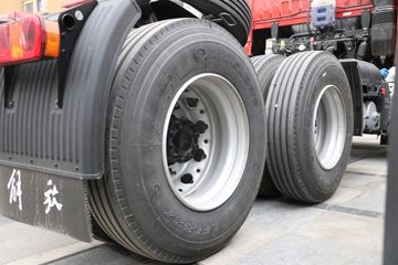 �ൺ��� JH5 500���� 6X4 ǣ����(CA4251P2K15T1E6A80)ͼƬ