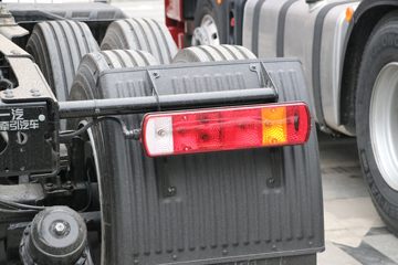 �ൺ��� JH5 500���� 6X4 ǣ����(CA4251P2K15T1E6A80)ͼƬ