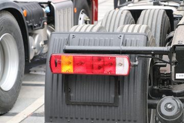 �ൺ��� JH5 500���� 6X4 ǣ����(CA4251P2K15T1E6A80)ͼƬ