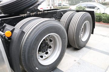 �ൺ��� JH5 500���� 6X4 ǣ����(CA4251P2K15T1E6A80)ͼƬ