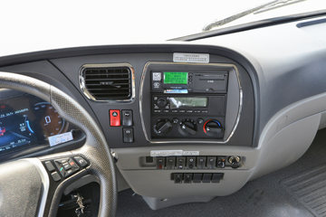 ����ʮͨ ��� 245���� 4X4 4.5����ж��(STQ2186L07Y3E6)ͼƬ