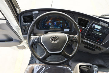 ����ʮͨ ��� 245���� 4X4 4.5����ж��(STQ2186L07Y3E6)ͼƬ