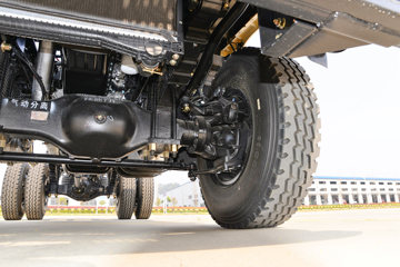 ����ʮͨ ��� 245���� 4X4 4.5����ж��(STQ2186L07Y3E6)ͼƬ