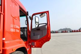 昊龙&nbsp;自卸车驾驶室                                               图片