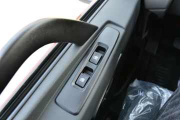 ����ʮͨ ��� 270���� 6X2 6.8����ж��(����)(STQ3256L15Y4D6)ͼƬ