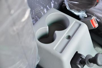 ����ʮͨ ��� 220���� 6X2 ƽ�����䳵(STQ5245TPBD6)ͼƬ